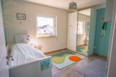 Kinderzimmer 1 - Neuwertige Stadtvilla in Tiddische – Meine Immobilie = Mein Makler!