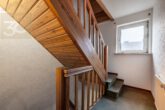 Treppenaufgang - Reihenmittelhaus mit viel Platz und Potenzial in zentrumsnaher Lage! Mein Haus = Mein Partner!