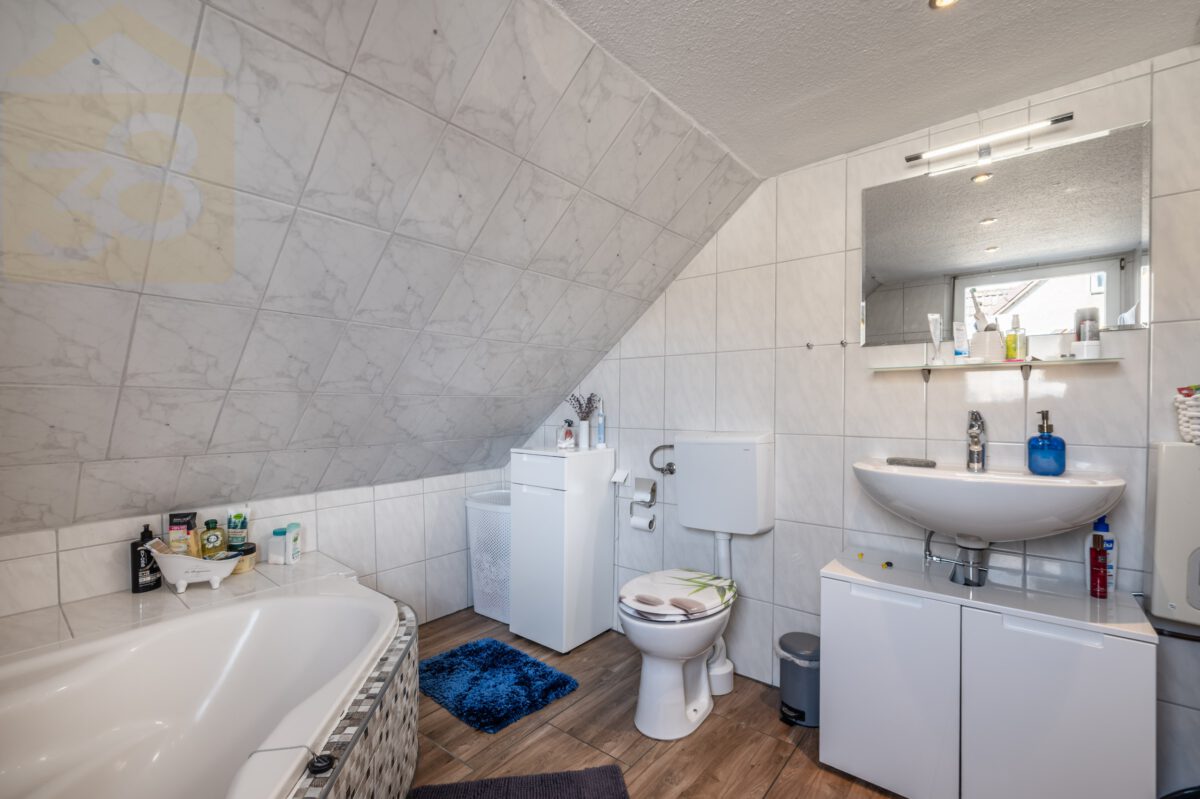 Badezimmer DG