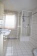Badezimmer 1. OG - Zweifamilienhaus mit 1.500 m² Eigentumsgrundstück und Nebengelass! Meine Immobilie = Mein Partner!