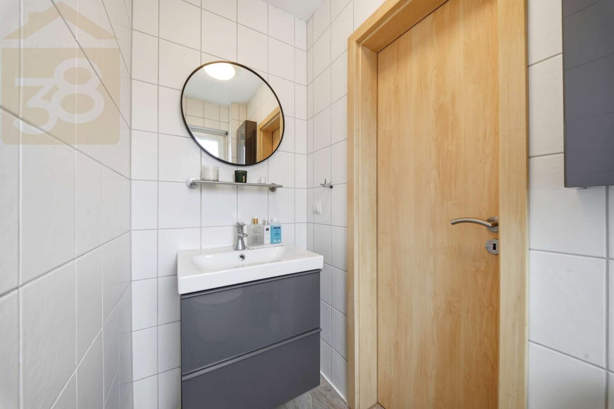 Badezimmer EG