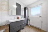 Badezimmer OG - Gepflegtes Reihenendhaus mit Garten in Vorsfelde – Meine Immobilie = Mein Partner!