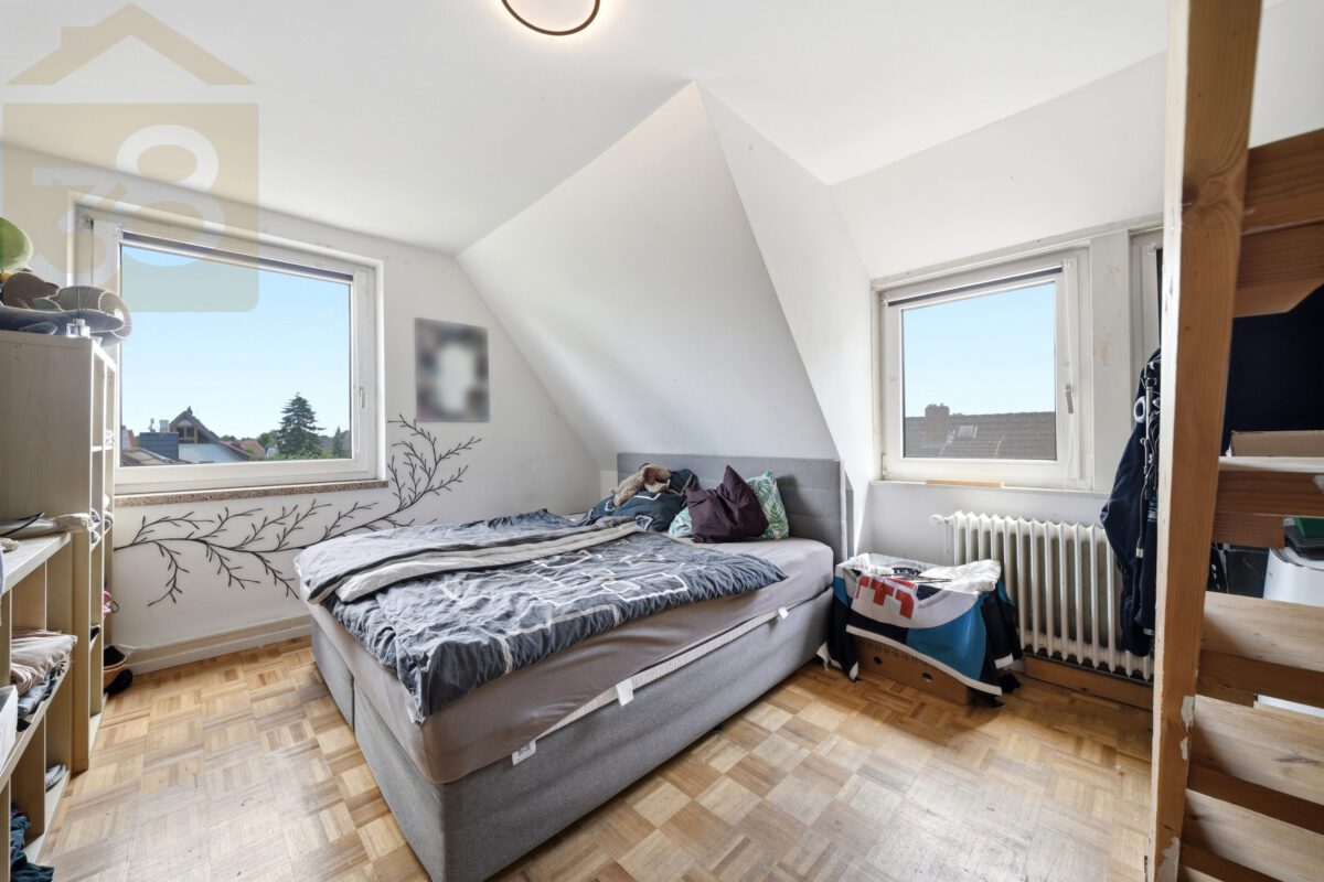 Schlafzimmer DG