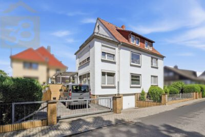 Attraktives Mehrfamilienhaus mit 3 Wohneinheiten & 2 Garagen in Langenhagen! Mein Haus = Mein Makler, 30851 Langenhagen, Mehrfamilienhaus