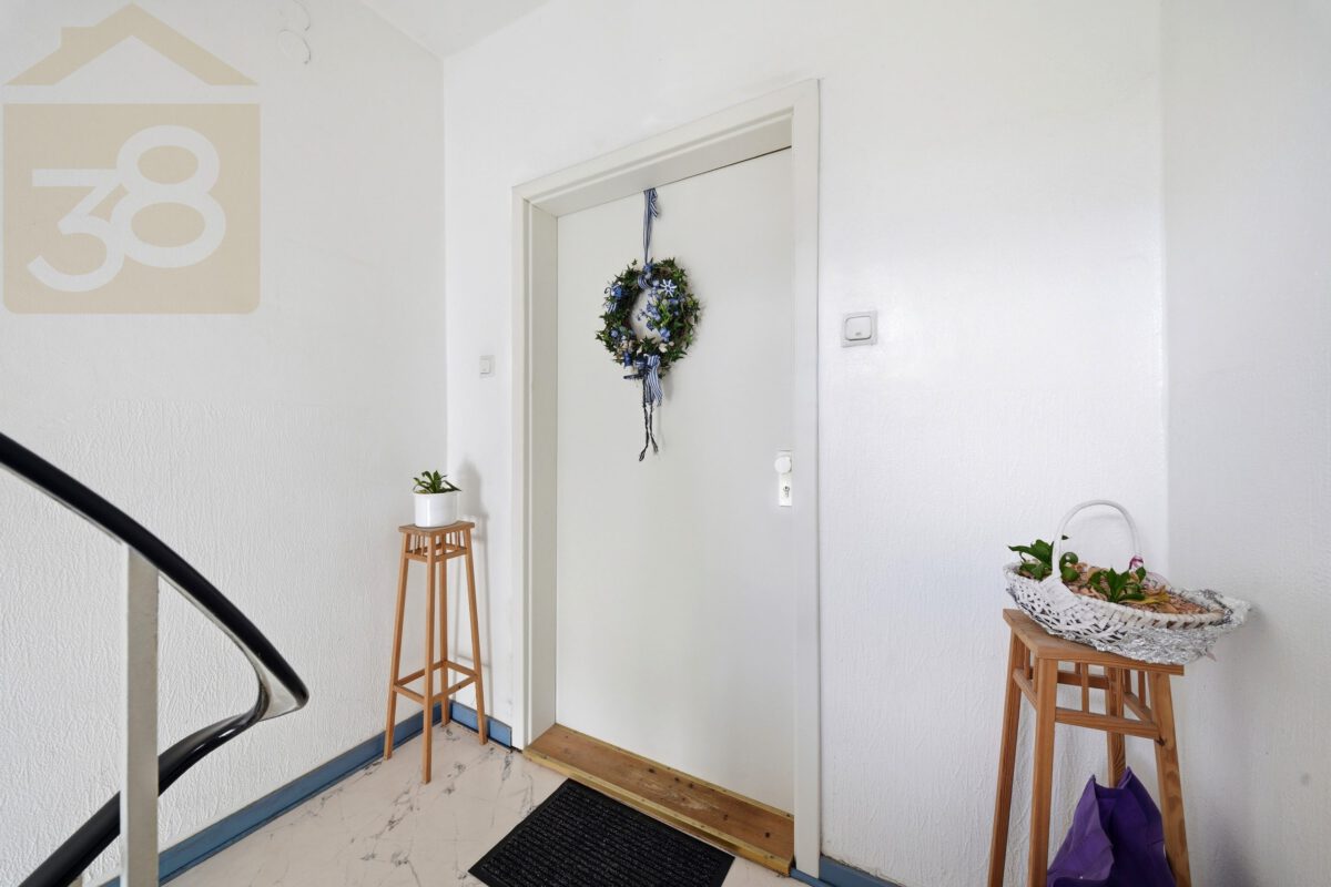 Wohnungstür 1.OG