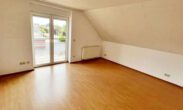 Schlafzimmer WE 2 - Renditepaket in Weyhausen: 3 Wohneinheiten vollvermietet! Mein Haus = Mein Makler!