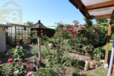 Garten - Gepflegtes Einfamilienhaus mit großem Grundstück und Doppelgarage! Meine Immobilie! = Mein Makler!