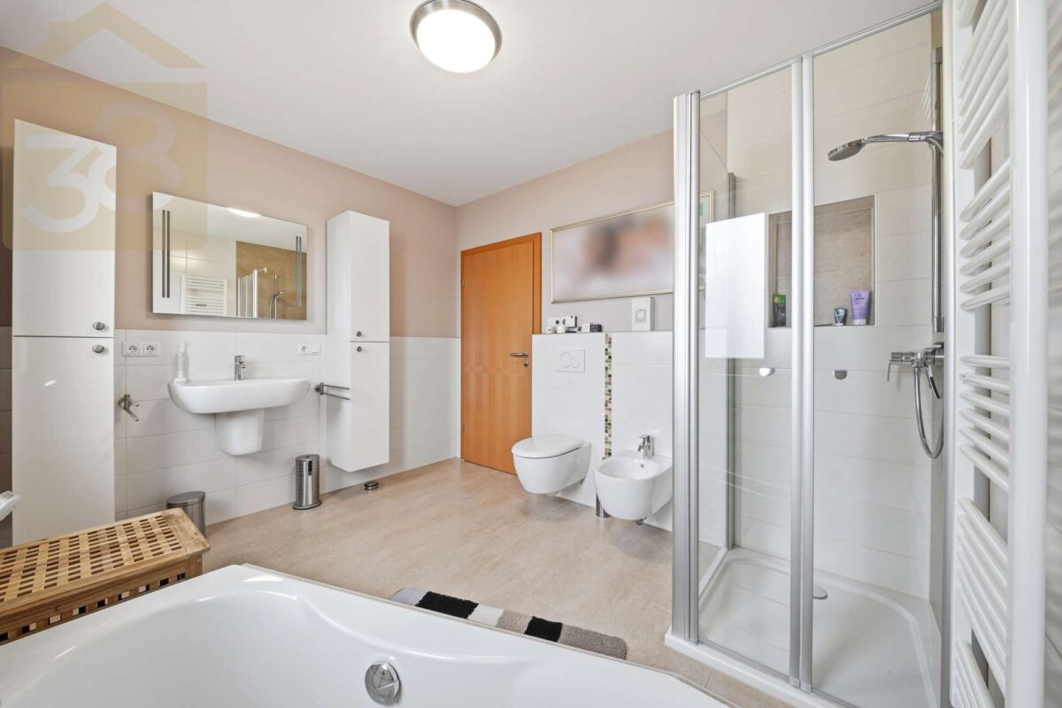 Badezimmer OG