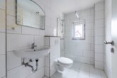 Badezimmer - Modernisiertes Einfamilienhaus mit großem Garten in Peine-Schmedenstedt! Mein Haus=Mein Makler!