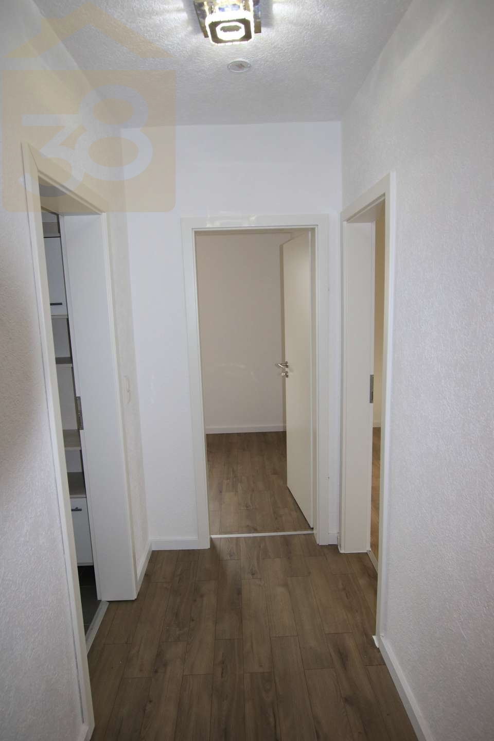 Wohnung 2 EG Flur