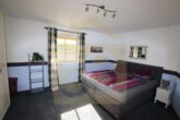 Schlafzimmer - Vollmöblierte 2-Zimmerwohnung im 1. OG! – Meine Wohnung = Mein Makler!
