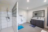 Badezimmer - Großzügiges Einfamilienhaus mit Garten und Sauna in Kneitlingen! Mein Haus = Mein Partner!