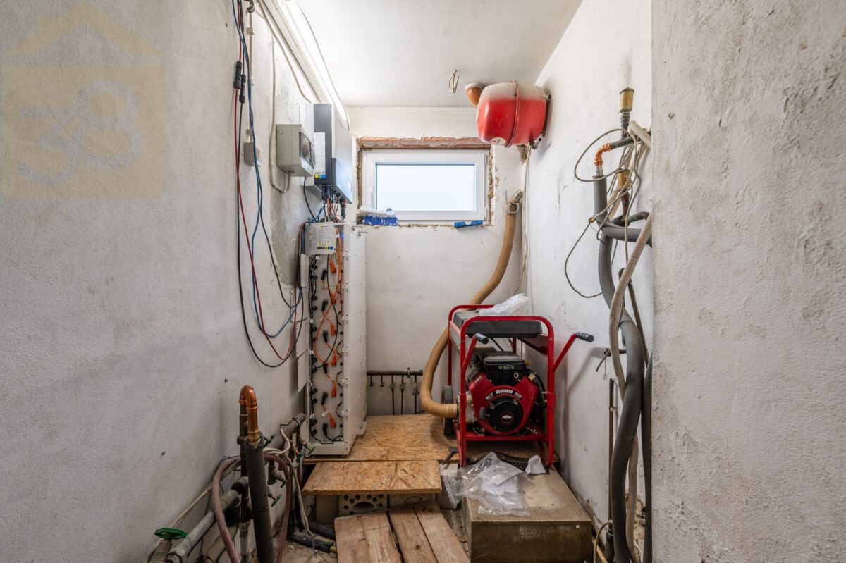 Solarwechselrichter + 10 kW Speicher