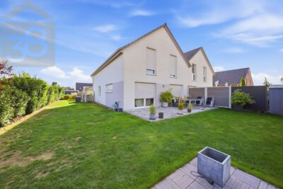 Neuwertige Doppelhaushälfte mit Terrasse in Top Lage bei Wolfsburg! Meine Immobilie = Mein Partner, 38448 Wolfsburg, Doppelhaushälfte zum Kauf