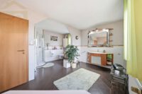 Badezimmer EG