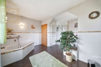 Badezimmer EG