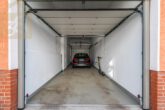 Innenansicht Garage - Neuwertige Tandemgarage mit elektrischem Tor! Meine Garage = Mein Partner!