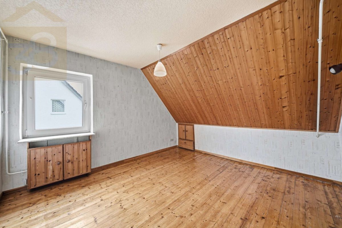 Schlafzimmer DG