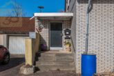 Hauseingang - Charmante Doppelhaushälfte mit Wintergarten & Garage in der beliebten Schuntersiedlung!