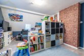 Kinderzimmer DG - Einfamilienhaus mit Einliegerwohnung und großem Entwicklungspotenzial! Mein Haus = Mein Partner!