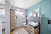 Badezimmer - Attraktive Eigentumswohnung mit Balkonund Garage in Cuxhaven! Meine Immobilie = Mein Partner!