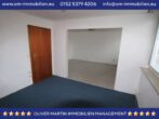 Schlafzimmer mit Ankleide - Unterkellertes Reihenendhaus mit Garage in Detmerode! Mein Haus = Mein Makler