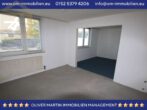 Schlafzimmer mit Ankleide - Unterkellertes Reihenendhaus mit Garage in Detmerode! Mein Haus = Mein Makler