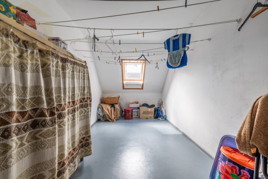 Trockenboden/ Kinderzimmer DG