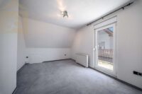 Schlafzimmer DG