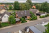 Hausansicht - Gepflegtes Einfamilienhaus mit Carport in Vordorf! Mein Haus = Mein Partner!