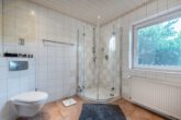 Badezimmer - Gepflegtes Einfamilienhaus mit Carport in Vordorf! Mein Haus = Mein Partner!