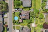 Haussansicht - Gepflegtes Einfamilienhaus mit Pool in sehr guter Lage!