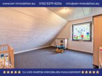 Schlafzimmer DG - Gepflegtes Wohnhaus mit Doppelgarage und Vollkeller in Rothemühle! Mein Haus = Mein Makler!