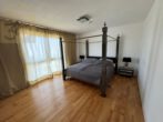1. OG Schlafzimmer - Modernisiertes Mehrgenerationenhaus mit großem Baugrundstück! Meine Immobilie = mein Makler!