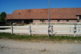 Hof - Reiterhof mit Innenstallungen, Reitplatz und ertragreicher PV-Anlage! Mein Haus = mein Makler!