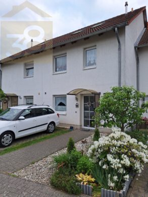 Familienfreundliches Reihenmittelhaus in ruhiger Lage – mit Carport, 39646 Oebisfelde, Reihenhaus