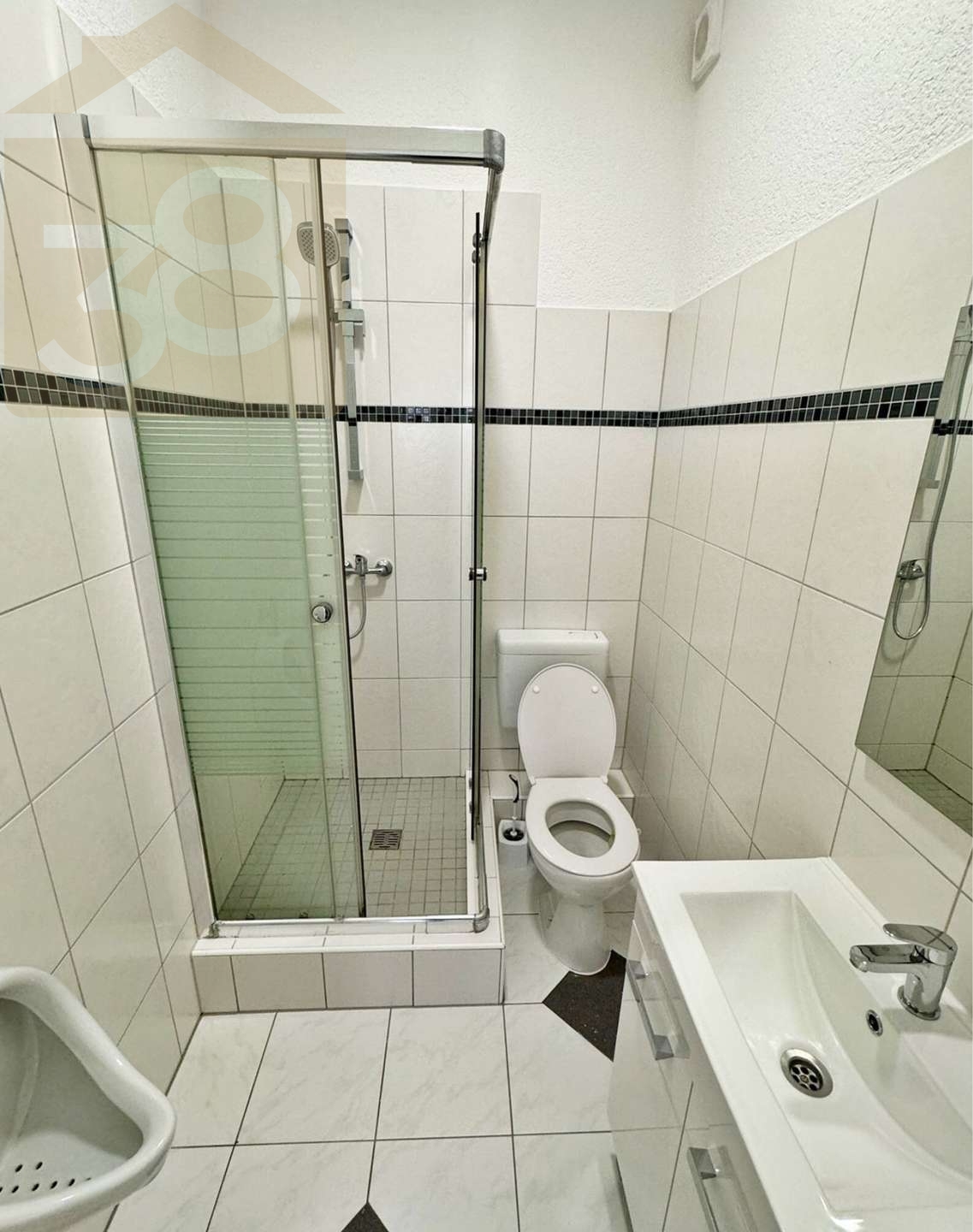 Badezimmer 1