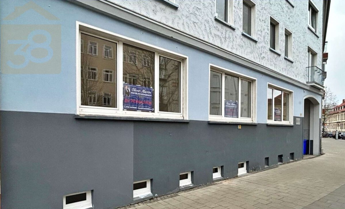Straßenansicht