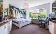 Schlafzimmer - Vollunterkellerter Bungalow mit Sauna, Wintergarten und 3 Garagen! Mein Haus = Mein Makler!