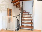Treppenaufgang - Charmantes Einfamilienhaus mit Kamin, Terrasse und Garten in Vorsfelde!