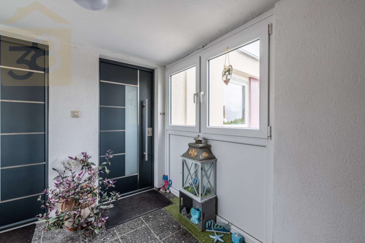 Wohnungstür