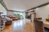 Wohnzimmer (1) - 4-Zimmer-Wohnung mit neuwertiger Küche, Garage & Balkon in Wolfsburg! Meine Wohnung = Mein Partner!