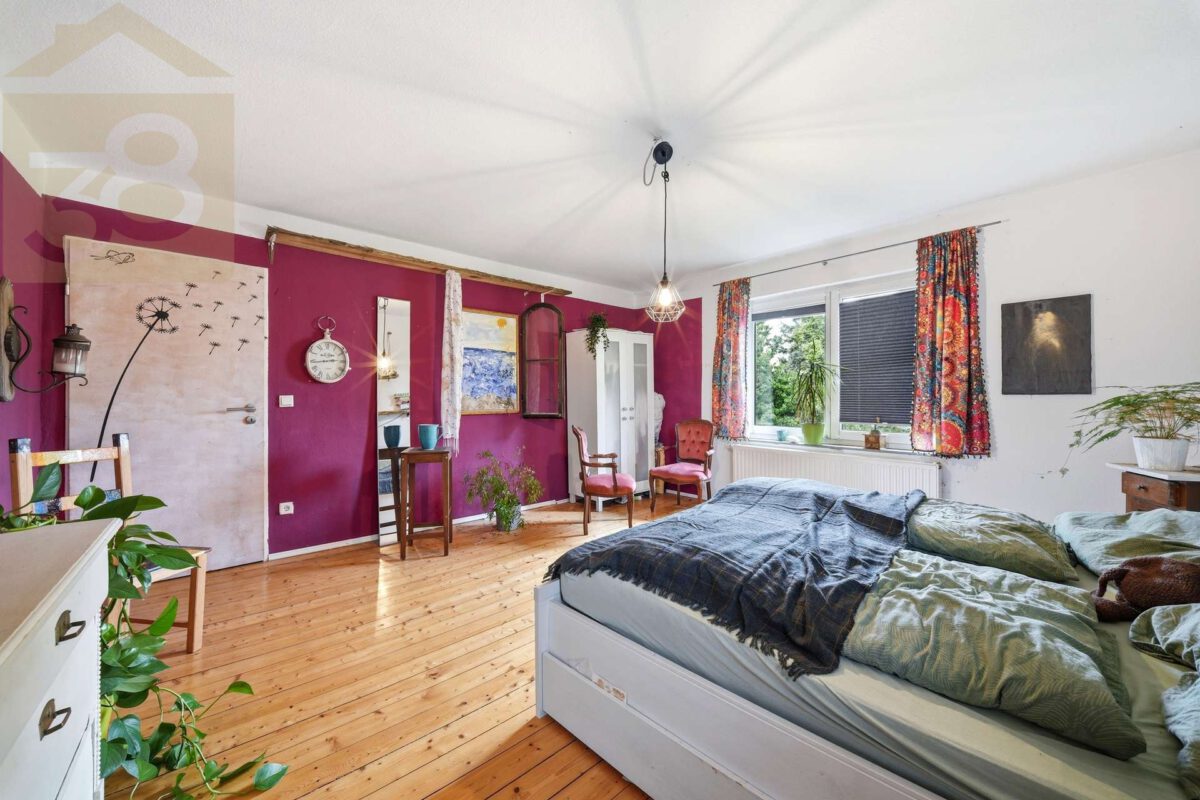 Schlafzimmer OG