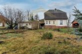 Garten und Hausansicht - Einfamilienhaus mit Doppelgarage und Eigentumsgrundstück! Mein Haus = Mein Makler!