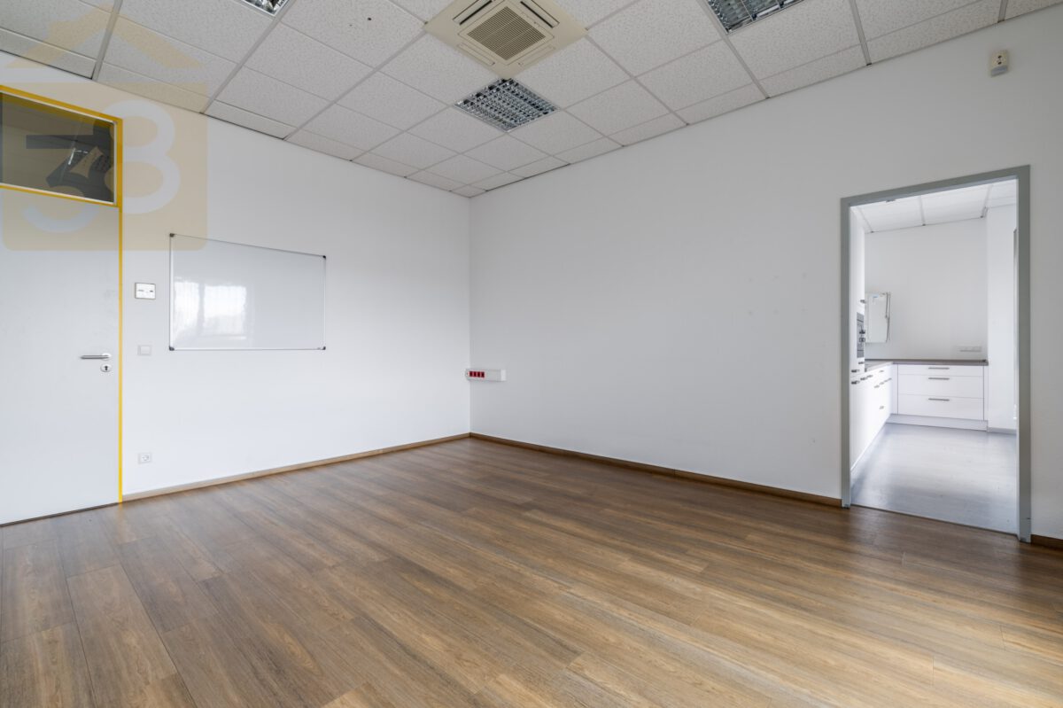 Büro 6