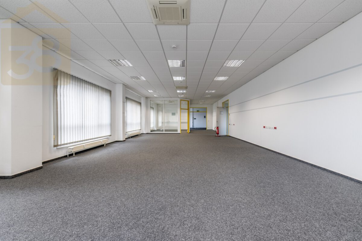 Büro 1