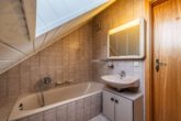 Badezimmer DG - Gepflegtes Einfamilienhaus in Fallersleben! Mein Haus = Mein Partner!