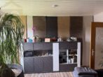 Wohnzimmer DG - Modernes Mehrfamilienhaus mit drei Wohneinheiten und Baugrundstück! Mein Haus = Mein Makler!