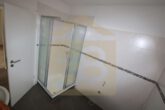 Badezimmer Wohnung 2 EG - Modernes Mehrfamilienhaus mit drei Wohneinheiten und Baugrundstück! Mein Haus = Mein Makler!