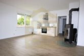 Wohn- Essbereich Wohnung 1 EG - Modernes Mehrfamilienhaus mit drei Wohneinheiten und Baugrundstück! Mein Haus = Mein Makler!